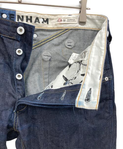 Denham（デンハム）Denham (デンハム) クロスバック ボタンフライ ストレートデニムパンツ インディゴ サイズ:31の古着・服飾アイテム