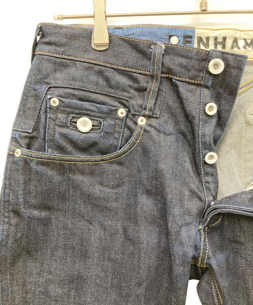 Denham（デンハム）Denham (デンハム) クロスバック ボタンフライ ストレートデニムパンツ インディゴ サイズ:31の古着・服飾アイテム