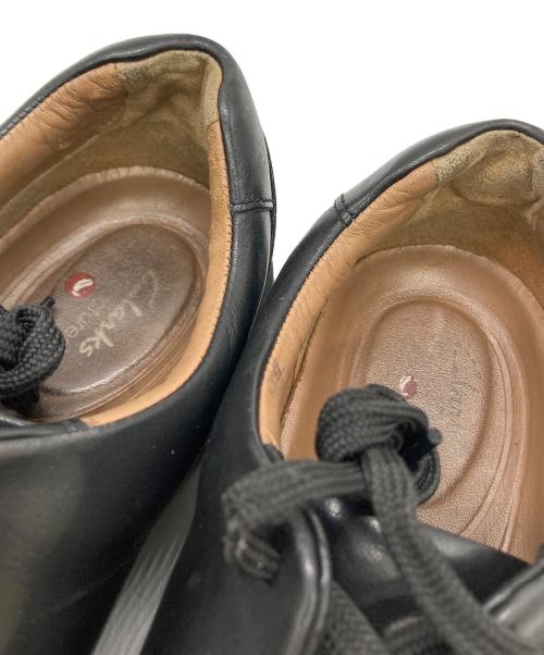 CLARKS（クラークス）CLARKS (クラークス) シューズ ブラック サイズ:26.5の古着・服飾アイテム