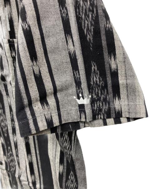stussy（ステューシー）stussy (ステューシー) 半袖ストライプシャツ ブラック サイズ:Ｌの古着・服飾アイテム