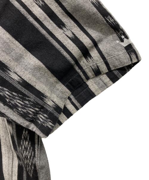 stussy（ステューシー）stussy (ステューシー) 半袖ストライプシャツ ブラック サイズ:Ｌの古着・服飾アイテム