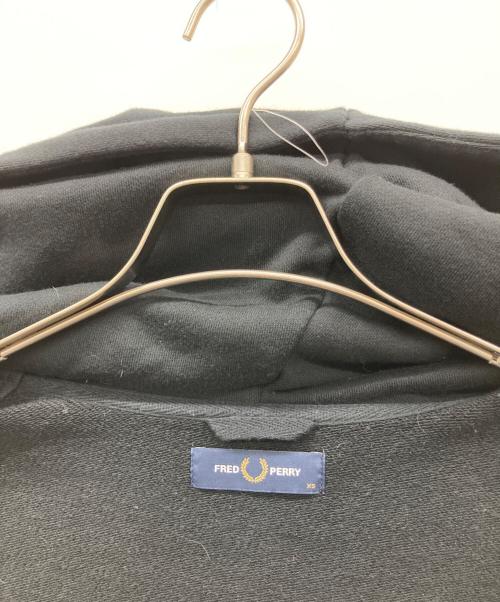 FRED PERRY（フレッドペリー）FRED PERRY (フレッドペリー) Hooded Zip Through Sweatshirt ブラック サイズ:XSの古着・服飾アイテム