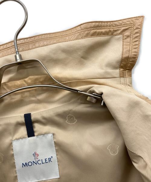 MONCLER（モンクレール）MONCLER (モンクレール) ダブルブレストトレンチコート ベージュの古着・服飾アイテム