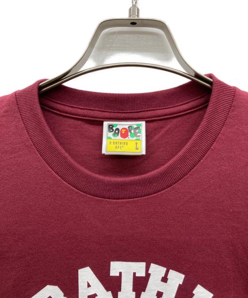 A BATHING APE（アベイシングエイプ）A BATHING APE (アベイシングエイプ) COLLEGE TEE ボルドー サイズ:Lの古着・服飾アイテム