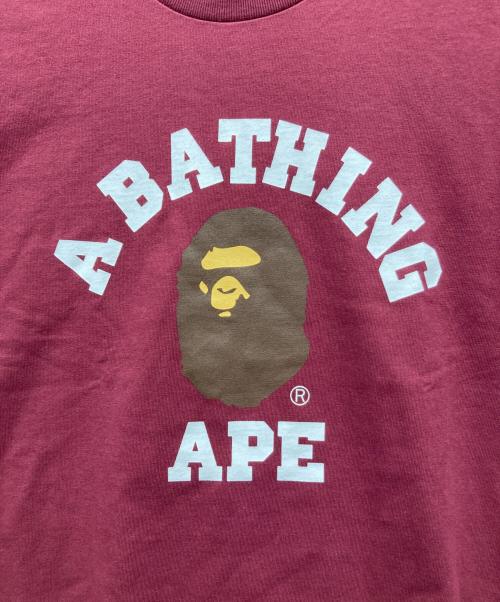 A BATHING APE（アベイシングエイプ）A BATHING APE (アベイシングエイプ) COLLEGE TEE ボルドー サイズ:Lの古着・服飾アイテム