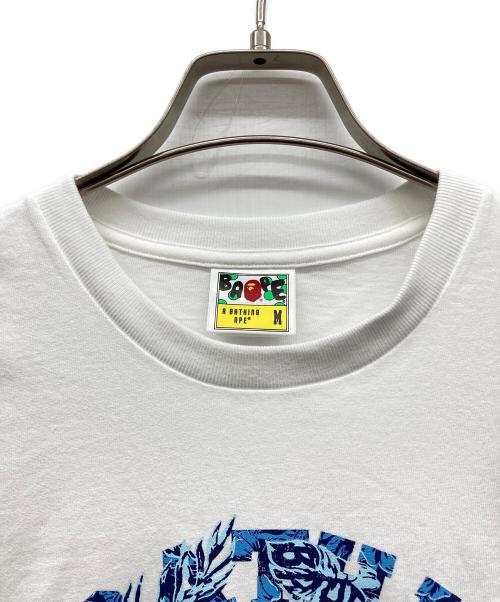 A BATHING APE（アベイシングエイプ）A BATHING APE (アベイシングエイプ) CAMO COLLEDE TEE ホワイト×ブルー サイズ:Mの古着・服飾アイテム