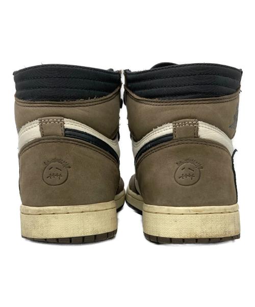 NIKE（ナイキ）NIKE (ナイキ) TRAVIS SCOTT (トラヴィススコット) スニーカー ベージュ×ホワイト サイズ:US7の古着・服飾アイテム