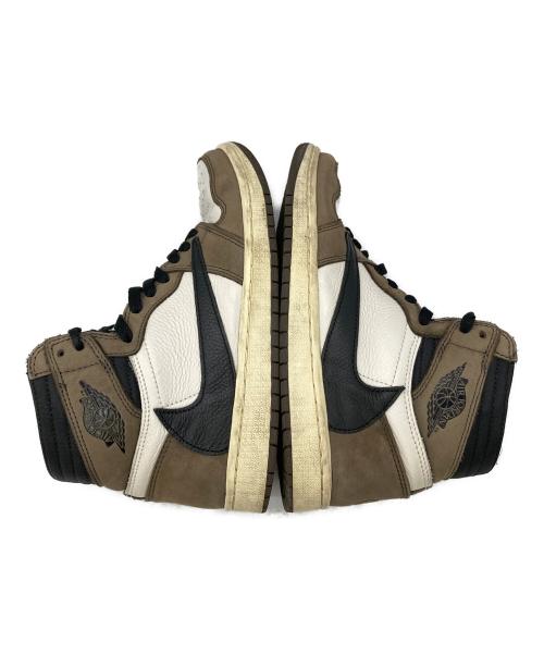 NIKE（ナイキ）NIKE (ナイキ) TRAVIS SCOTT (トラヴィススコット) スニーカー ベージュ×ホワイト サイズ:US7の古着・服飾アイテム