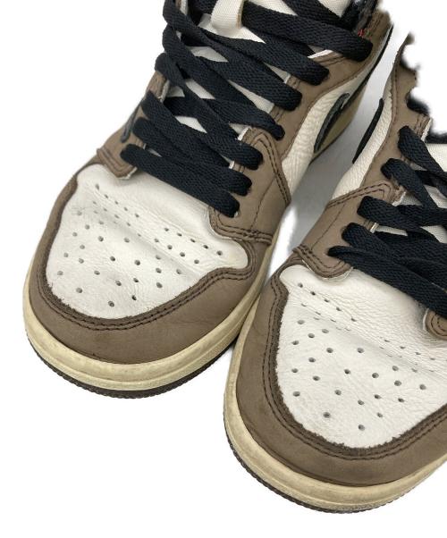 NIKE（ナイキ）NIKE (ナイキ) TRAVIS SCOTT (トラヴィススコット) スニーカー ベージュ×ホワイト サイズ:US7の古着・服飾アイテム