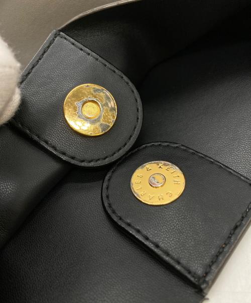 CHARLES & KEITH（チャールズアンドキース）CHARLES & KEITH (チャールズアンドキース) ポーチ付きワンショルダーバック ブラウンの古着・服飾アイテム
