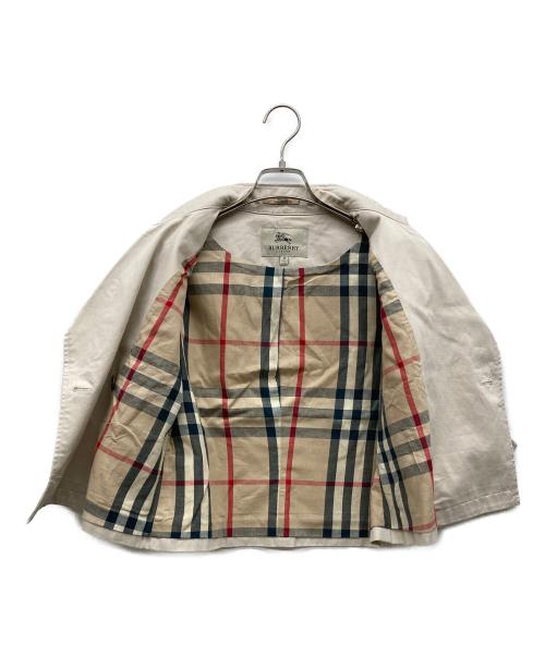 BURBERRY LONDON（バーバリーロンドン）BURBERRY LONDON (バーバリーロンドン) ショートジャケット アイボリー サイズ:Mの古着・服飾アイテム