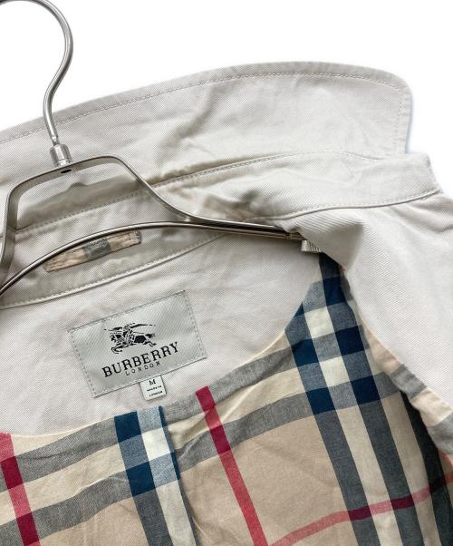 BURBERRY LONDON（バーバリーロンドン）BURBERRY LONDON (バーバリーロンドン) ショートジャケット アイボリー サイズ:Mの古着・服飾アイテム