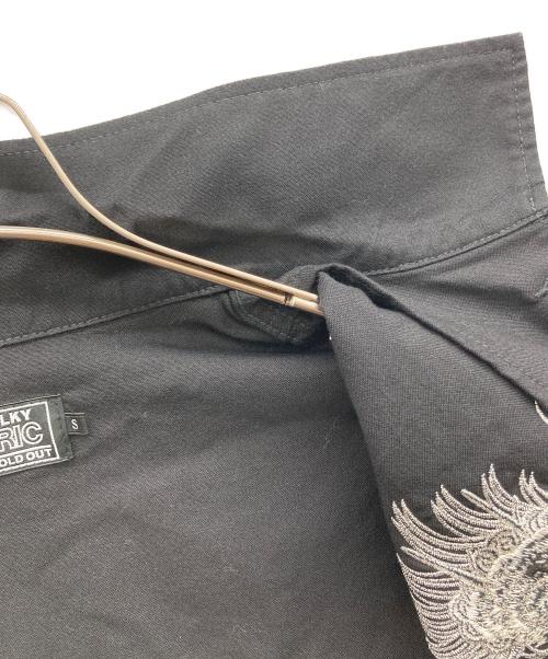 Hysteric Glamour（ヒステリックグラマー）Hysteric Glamour (ヒステリックグラマー) HYSTERIC DRAGON刺繍 ユーティリティーシャツ ブラック サイズ:Ｓの古着・服飾アイテム
