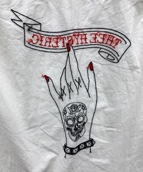 Thee Hysteric XXX（ジィ ヒステリックトリプルエックス）Thee Hysteric XXX (ジィ ヒステリックトリプルエックス) RED NAIL POLISH刺繍キューバシャツ ホワイト サイズ:Sの古着・服飾アイテム