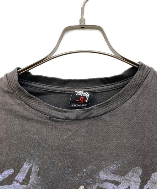 stussy（ステューシー）stussy (ステューシー) プリントTシャツ ブラック サイズ:Sの古着・服飾アイテム