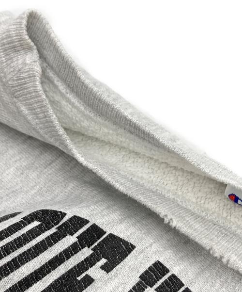 Champion（チャンピオン）Champion (チャンピオン) 三段中抜きカプセルプリントリバースウィーブスウェット グレー サイズ:X-LARGEの古着・服飾アイテム