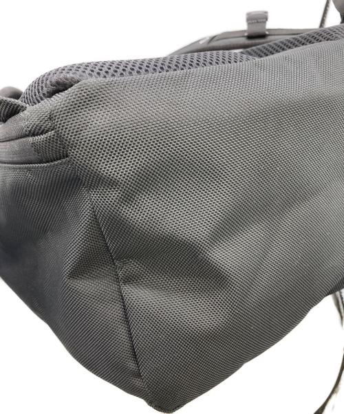 OAKLEY（オークリー）OAKLEY (オークリー) リュック ブラックの古着・服飾アイテム
