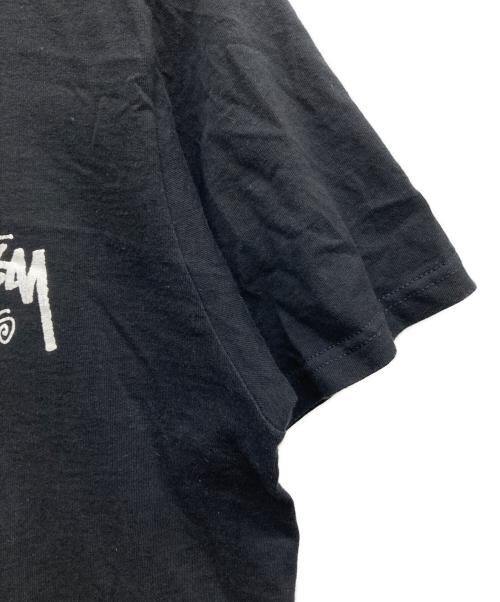 stussy（ステューシー）stussy (ステューシー) プリントTシャツ ブラック サイズ:Sの古着・服飾アイテム