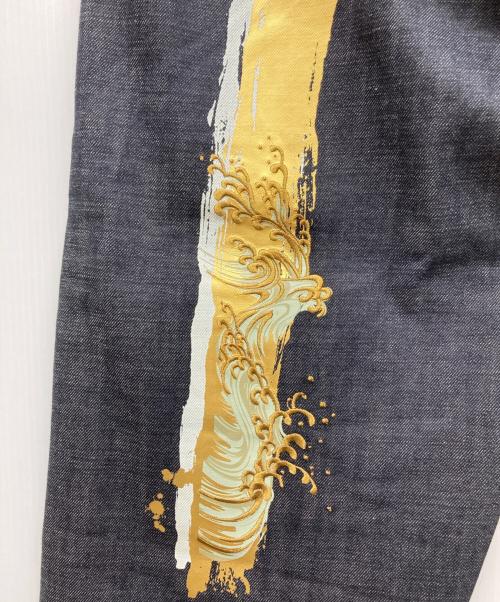 EVISU（エヴィス）EVISU (エヴィス) ハンドブラシ大黒プリントと波刺繍 リラックスフィット ジーンズ インディゴ サイズ:34 185/84Aの古着・服飾アイテム