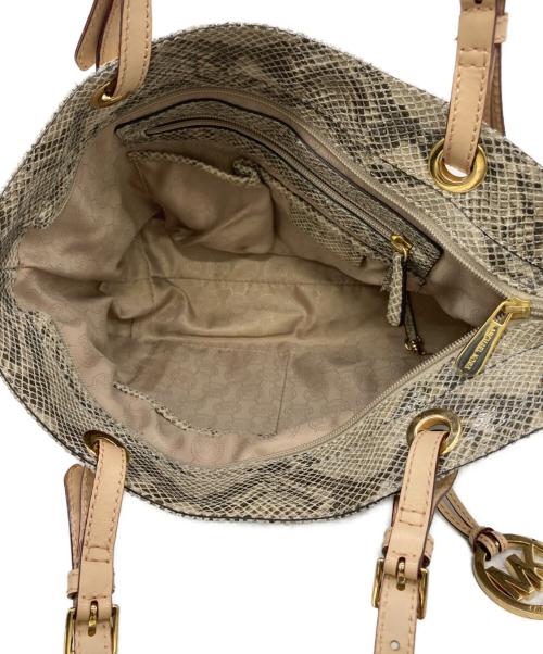 MICHAEL KORS（マイケルコース）MICHAEL KORS (マイケルコース) パイソン柄ハンドバッグ ベージュの古着・服飾アイテム