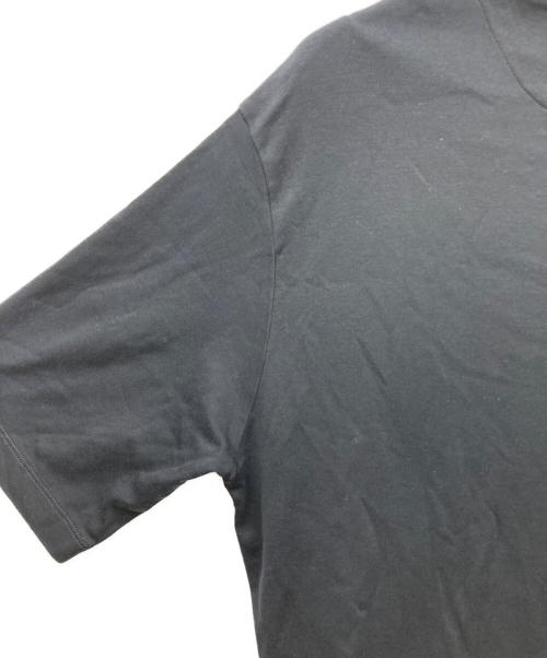 PRADA（プラダ）PRADA (プラダ) トライアングルロゴプレートTシャツ ブラック サイズ:Mの古着・服飾アイテム