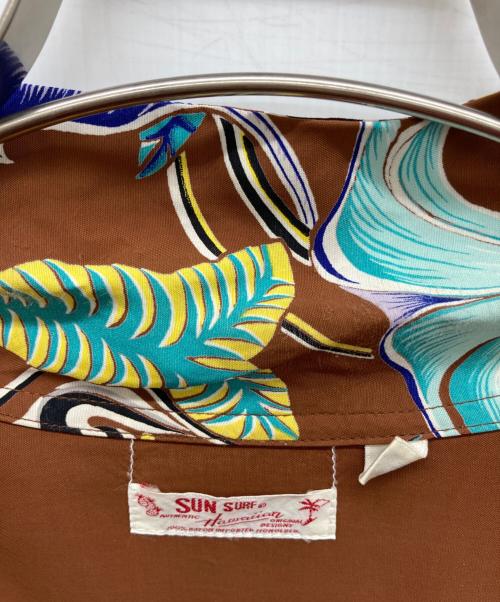 Sun Surf（サンサーフ）Sun Surf (サンサーフ) アロハシャツ ブラウン サイズ:M 15-15 1/2の古着・服飾アイテム