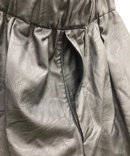 jejia（ジェジア）JEJIA (ジェジア) フェイクレザーハーフパンツ ブラック サイズ:38の古着・服飾アイテム