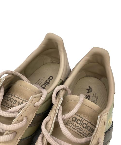 adidas（アディダス）adidas (アディダス) ローカットスニーカー カーキ サイズ:US8.5の古着・服飾アイテム