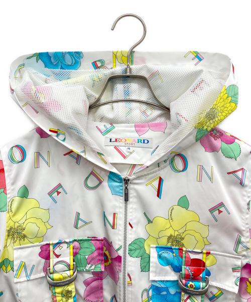 LEONARD SPORT（レオナール スポーツ）LEONARD SPORT (レオナール スポーツ) 花柄フーデッドジャケット ホワイト サイズ:40の古着・服飾アイテム