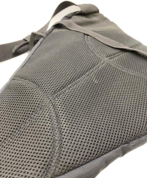 NIKE（ナイキ）NIKE (ナイキ) スリングバッグ 銀タグ ブラックの古着・服飾アイテム