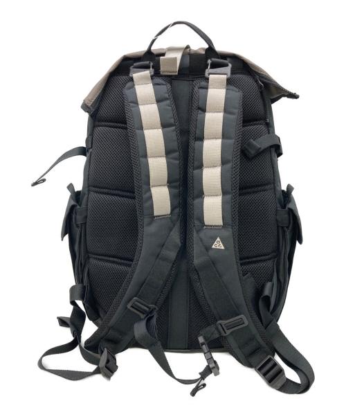NIKE ACG（ナイキエーシージー）NIKE ACG (ナイキエーシージー) DAYMAX BACKPACK ブラックの古着・服飾アイテム
