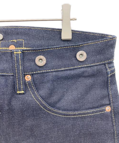LEVI'S（リーバイス）LEVI'S (リーバイス) デニムパンツ フラッシャー付き インディゴ サイズ:W36 未使用品の古着・服飾アイテム