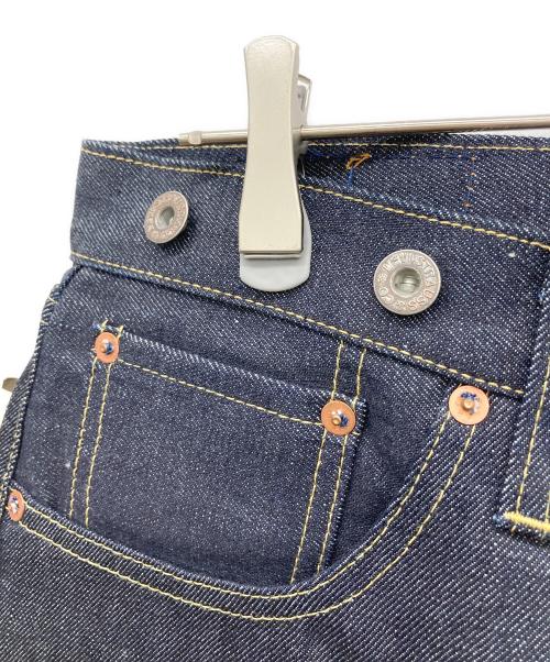 LEVI'S（リーバイス）LEVI'S (リーバイス) デニムパンツ フラッシャー付き インディゴ サイズ:W36 未使用品の古着・服飾アイテム