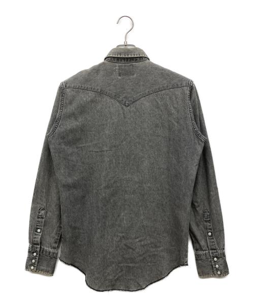 Wrangler（ラングラー）Wrangler (ラングラー) 先染めブラックデニムウエスタンシャツ ライトグレー サイズ:X-LONGの古着・服飾アイテム