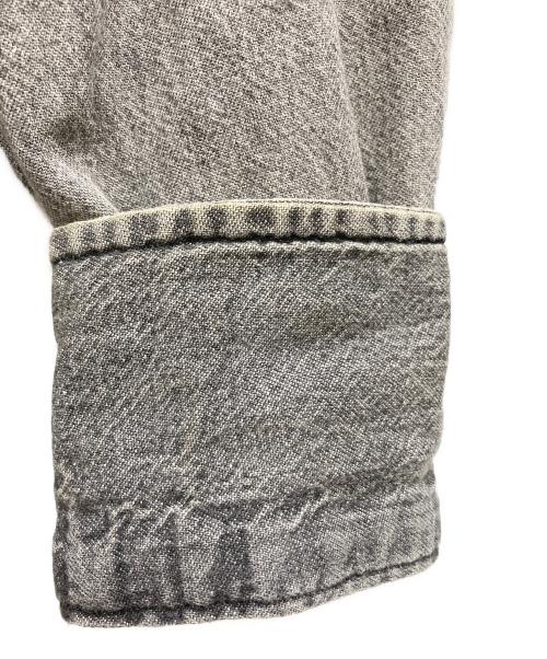 Wrangler（ラングラー）Wrangler (ラングラー) 先染めブラックデニムウエスタンシャツ ライトグレー サイズ:X-LONGの古着・服飾アイテム