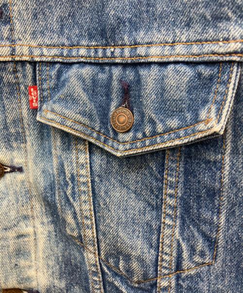 LEVI'S（リーバイス）LEVI'S (リーバイス) デニムジャケット デカタグ インディゴ サイズ:42の古着・服飾アイテム