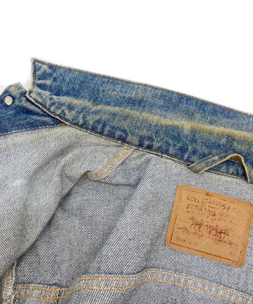 LEVI'S（リーバイス）LEVI'S (リーバイス) デニムジャケット デカタグ インディゴ サイズ:42の古着・服飾アイテム