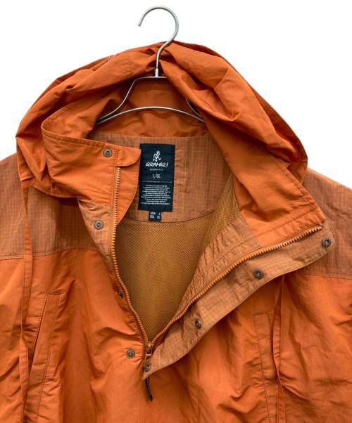 GRAMICCI（グラミチ）GRAMICCI (グラミチ) F/CE. (エフシーイー) LAYERED ANORAK BLOUSON オレンジ サイズ:ASIA Sの古着・服飾アイテム