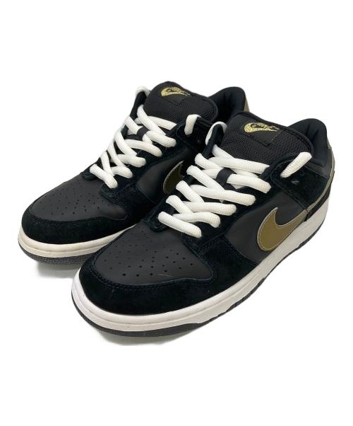 NIKE（ナイキ）NIKE (ナイキ) ローカットスニーカー ブラック×ゴールド サイズ:UK8の古着・服飾アイテム