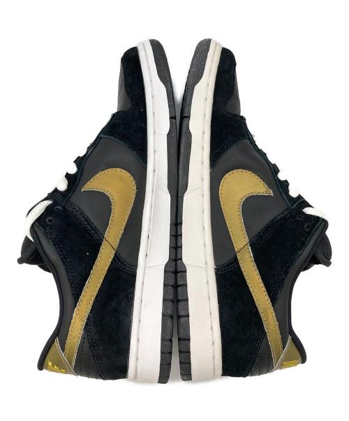 NIKE（ナイキ）NIKE (ナイキ) ローカットスニーカー ブラック×ゴールド サイズ:UK8の古着・服飾アイテム