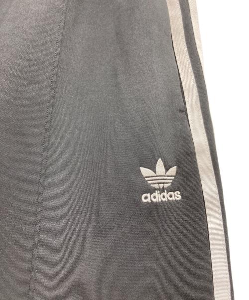 adidas Originals（アディダスオリジナル）adidas originals (アディダスオリジナル) サイドラインワイドトラックパンツ ブラック サイズ:xsの古着・服飾アイテム