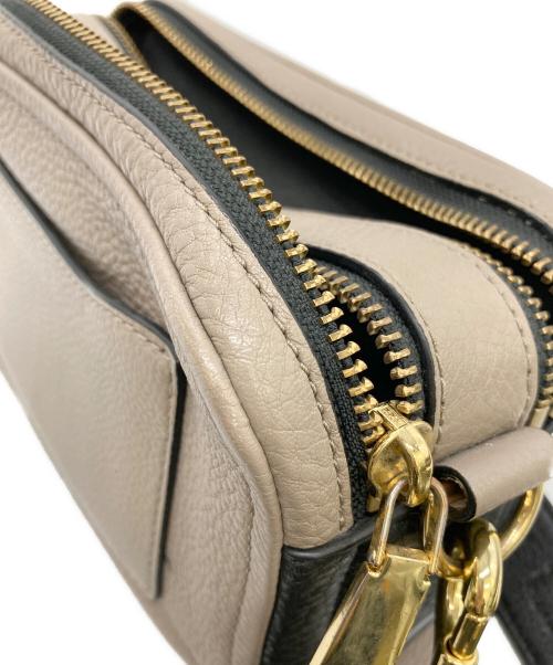 MARC JACOBS（マークジェイコブス）MARC JACOBS (マークジェイコブス) THE SOFTSHOT THE 21 ベージュ×ブラックの古着・服飾アイテム