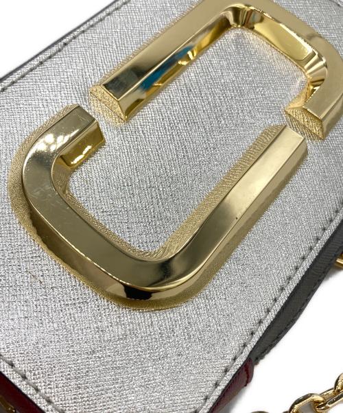 MARC JACOBS（マークジェイコブス）MARC JACOBS (マークジェイコブス) J The Hot Shot Crossbody シルバーの古着・服飾アイテム
