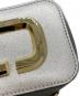 中古・古着 MARC JACOBS (マークジェイコブス) J The Hot Shot Crossbody シルバー：10000円