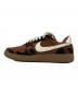 NIKE (ナイキ) ローカットスニーカー ブラウン サイズ:US8.5：6000円