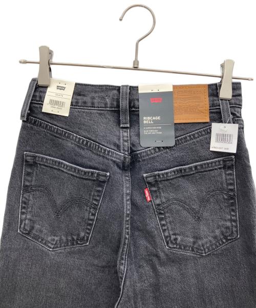 LEVI'S PReMIUM（リーバイス プレミアム）LEVI'S PReMIUM (リーバイス プレミアム) RIBCAGE BELLデニムパンツ ブラック サイズ:24の古着・服飾アイテム