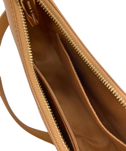 CHARLES & KEITH（チャールズアンドキース）CHARLES & KEITH (チャールズアンドキース) ショルダーバッグ ブラウンの古着・服飾アイテム
