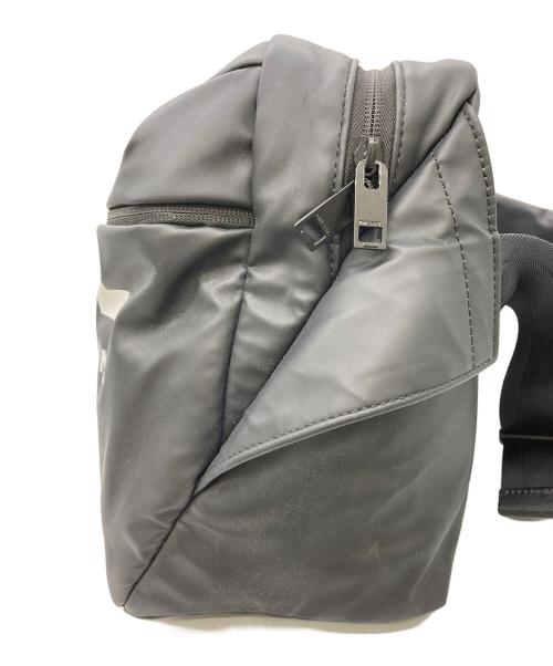 DIESEL（ディーゼル）DIESEL (ディーゼル) ボディーバッグ ブラックの古着・服飾アイテム