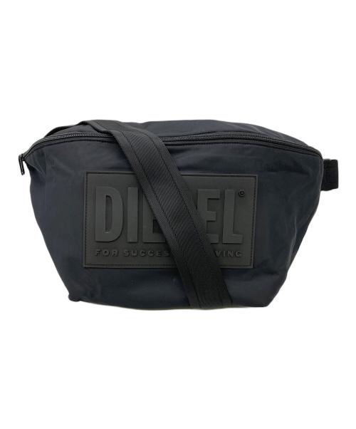 DIESEL（ディーゼル）DIESEL (ディーゼル) BIGラバータグショルダーバッグ ブラックの古着・服飾アイテム