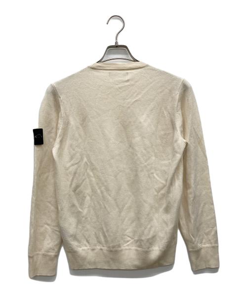 STONE ISLAND（ストーンアイランド）STONE ISLAND (ストーンアイランド) クルーネックラムウールニット アイボリー サイズ:Ｍの古着・服飾アイテム